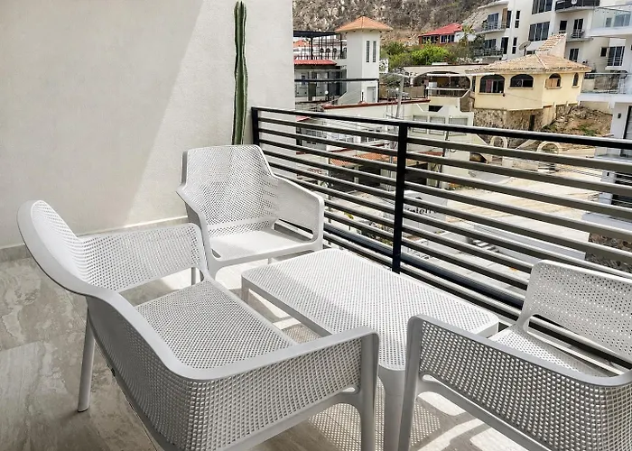 Cabo Skyview Retreat- Rooftop Pool & Gym Apartamento *